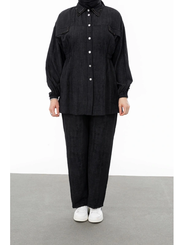 YAKASI VE ALLERİ TAŞLI PANTOLON TAKIM - SİYAH