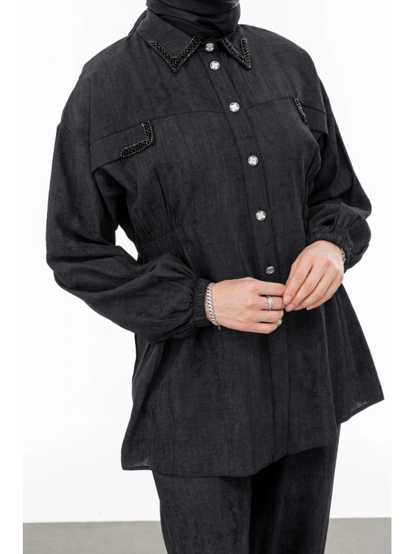 YAKASI VE ALLERİ TAŞLI PANTOLON TAKIM - SİYAH