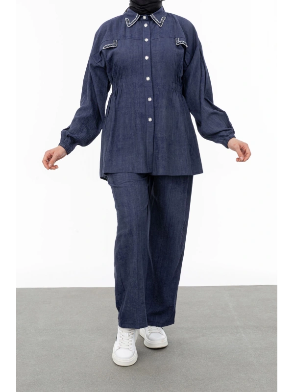 YAKASI VE ALLERİ TAŞLI PANTOLON TAKIM - LACİVERT