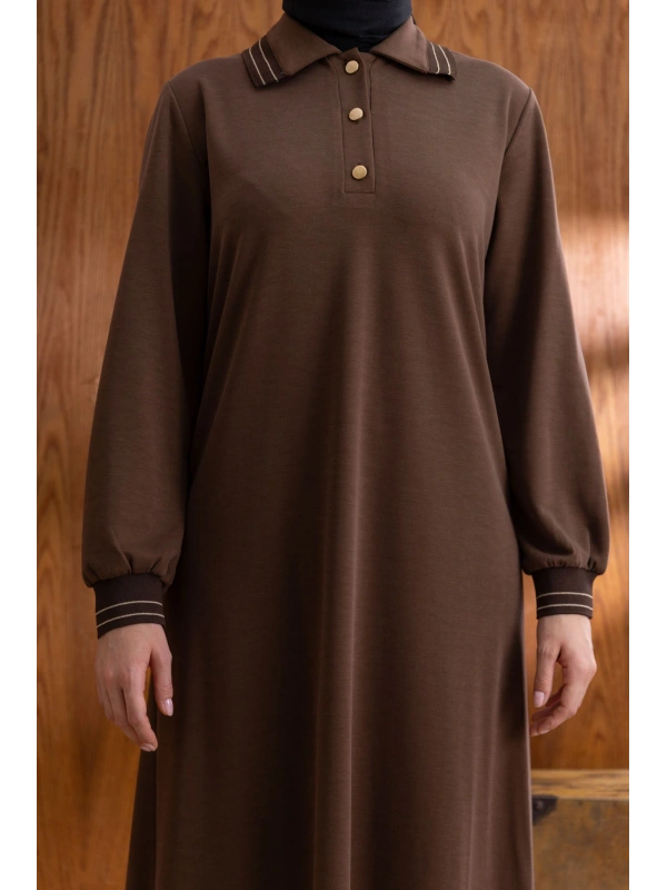 YAKASI VE MANŞETİ RİBANALI ELBİSE - KAHVE