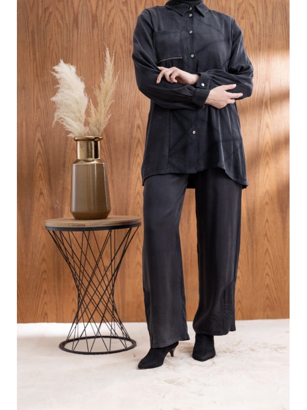 CEBİ TAŞ DETAYLI ÖNÜ DÜĞMELİ PANTOLONLU TAKIM - SİYAH