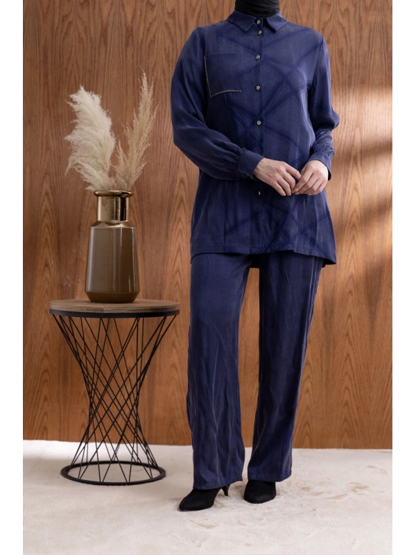 CEBİ TAŞ DETAYLI ÖNÜ DÜĞMELİ PANTOLONLU TAKIM - LACİVERT