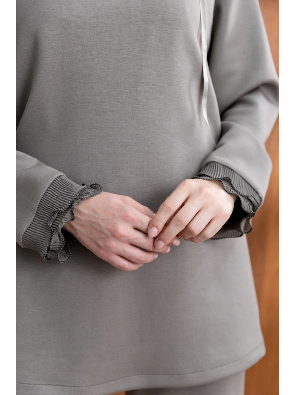 KOLU PİLİSE DETAYLI BROŞLU PANTOLONLU TAKIM - HAKİ