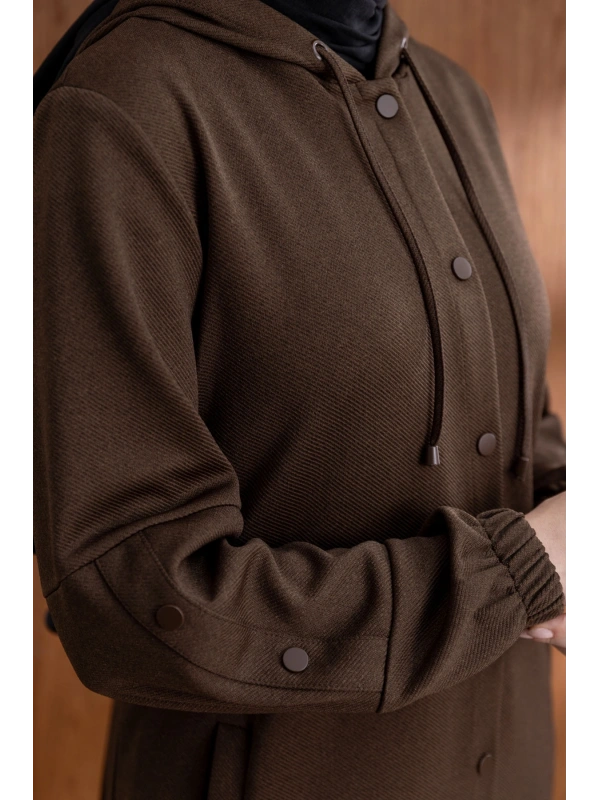 ÖNÜ ÇITÇITLI KAPÜŞONLU GİYÇIK - KAHVE