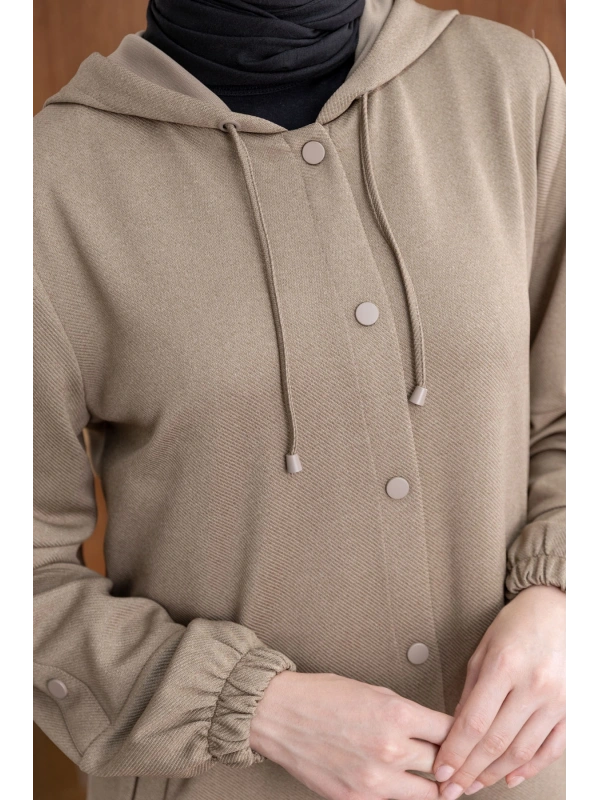 ÖNÜ ÇITÇITLI KAPÜŞONLU GİYÇIK - VİZON