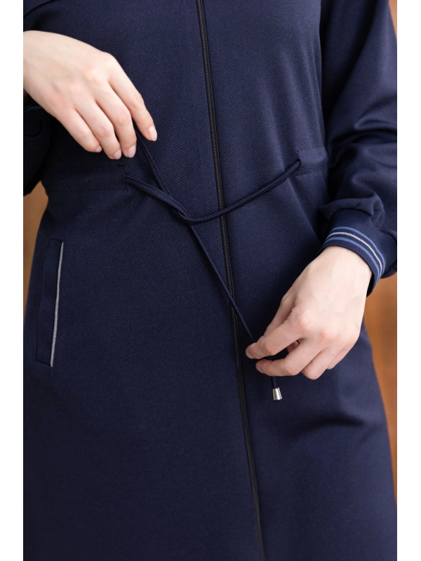 KAPÜŞONLU RİBANA VE ALLER DETAYLI GİYÇIK - LACİVERT