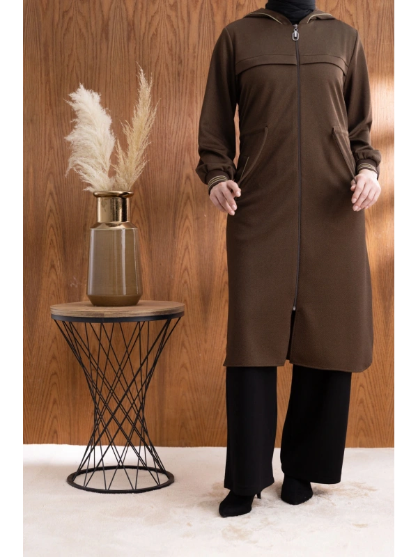 KAPÜŞONLU RİBANA VE ALLER DETAYLI GİYÇIK - KAHVE