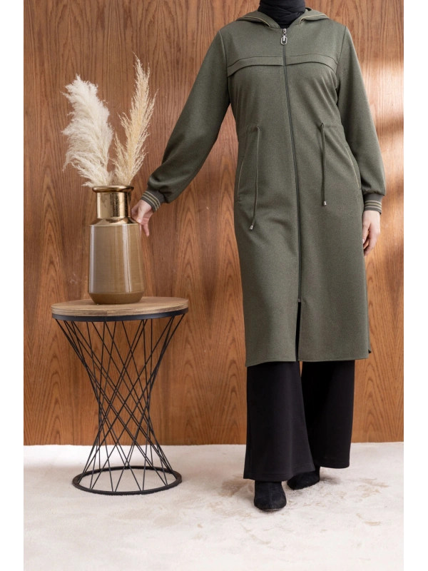 KAPÜŞONLU RİBANA VE ALLER DETAYLI GİYÇIK - HAKİ