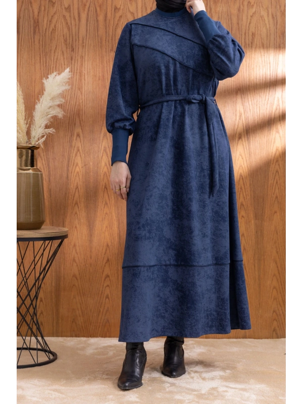 KOLLARI VE YAKASI RİBANALI ELBİSE - LACİVERT