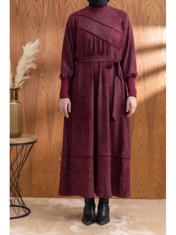 KOLLARI VE YAKASI RİBANALI ELBİSE - BORDO