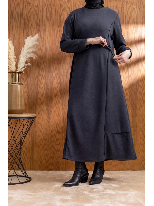 BELİ BAĞCIK DETAYLI KUPLU ELBİSE - SİYAH