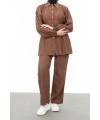 YAKASI VE ALLERİ TAŞLI PANTOLON TAKIM - KAHVE