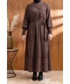 KOLLARI VE YAKASI RİBANALI ELBİSE - KAHVE