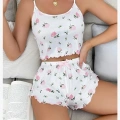 Kadın Süt Beyaz Gül Desenli Şortlu Pijama Takımı