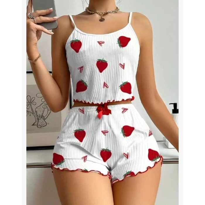 Kadın Ekru Pamuklu Çilek Desenli Şortlu Pijama Takımı