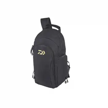 DAIWA BALIKÇI ÇANTASI OMUZ ASKILI BLACK/GOLD 20*15*45CM