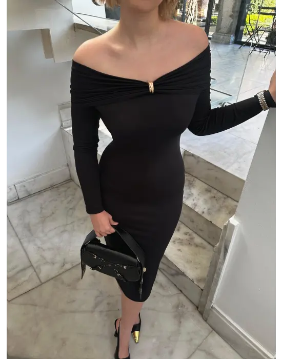 Siyah Tokalı Madonna Elbise