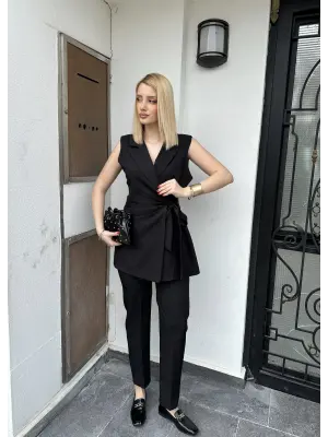 Reneta Siyah Belden Bağlamalı Yelek Pantolon Takım