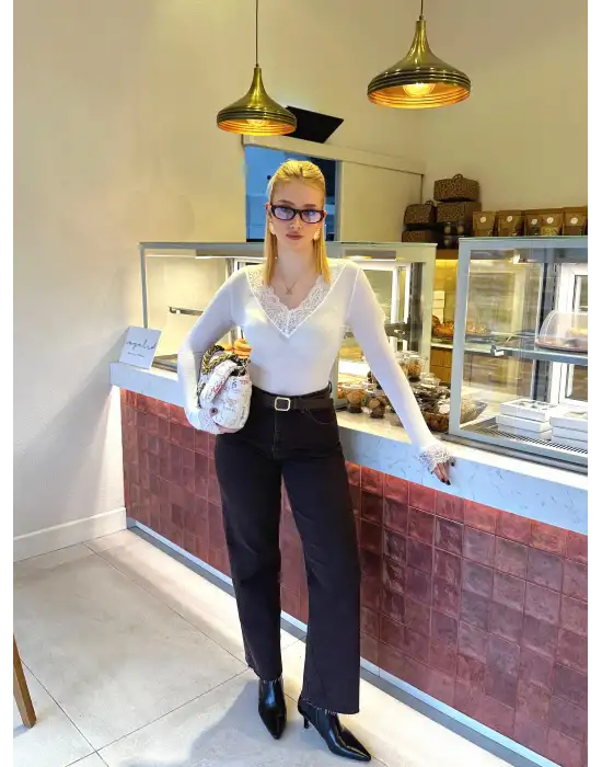 Beyaz Dantel Detay Esnek Kaşmir Transparan Bluz