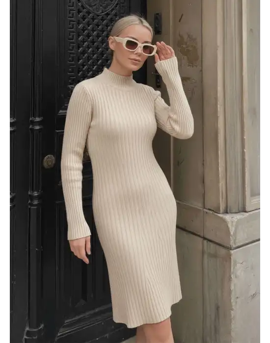 Taş Balıkçı Yaka Yün Midi Kloş Elbise