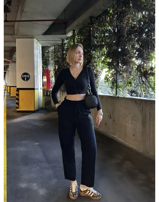 Yüksek Bel Gabardin Cepli Siyah Pantolon