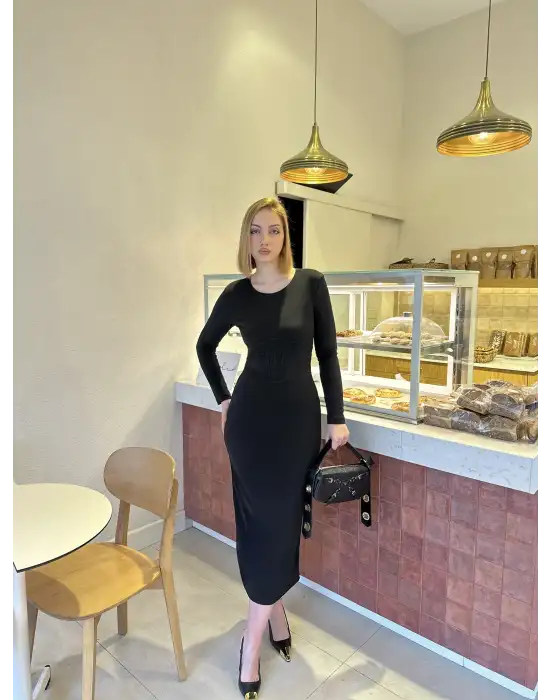 Sırt Dekolteli Korse Astarlı Siyah Elbise