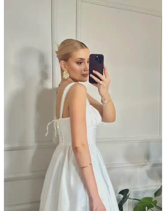 Lolaya Dantel Detay Sırt Bağlamalı Korse Elbise