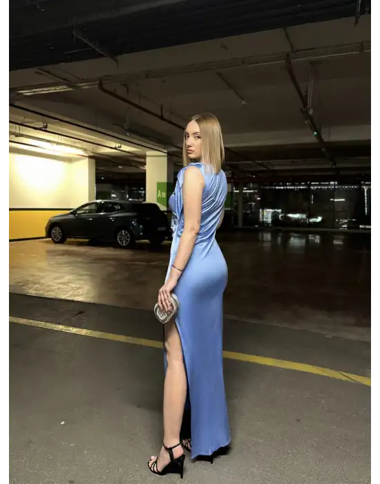 Lina Omuz Bağlama Detay Uzun Mavi Saten Elbise