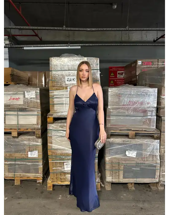 Moi Sırt Dekolteli V Yaka Balık Parlak Saten Abiye Lacivert Elbise