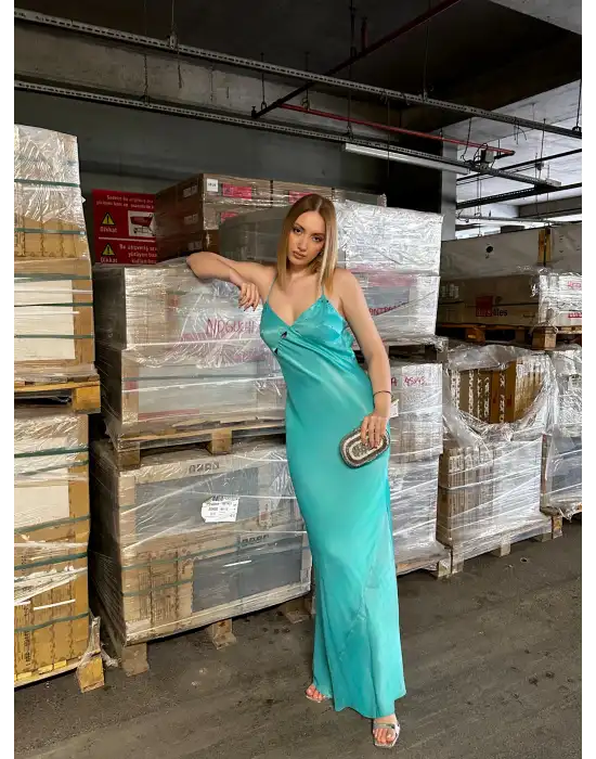 Moi Sırt Dekolteli V Yaka Balık Parlak Saten Abiye Mavi Elbise