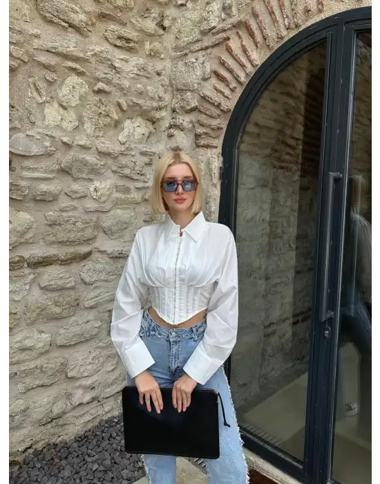 Dora Agraflı Korse Gömlek