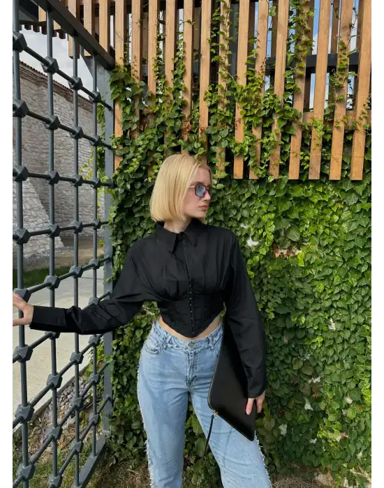 Dora Agraflı Korse Gömlek