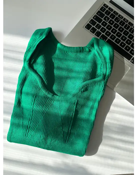 Elia Benetton Yeşil Kalp Yaka Esnek Triko Kazak