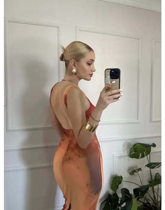 Fabie Sırt Dekolteli Uzun Drapeli Elbise