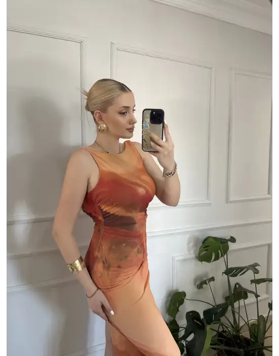 Fabie Sırt Dekolteli Uzun Drapeli Elbise