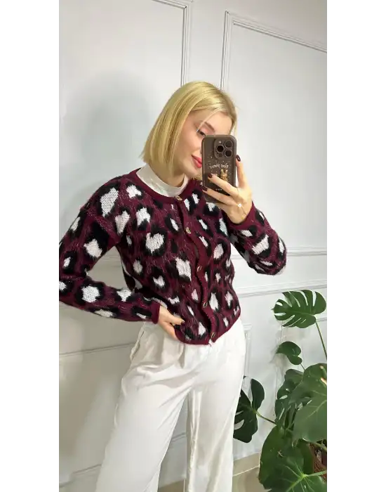 Lina Bordo Gold Düğmeli Leopar Yumoş Triko Hırka