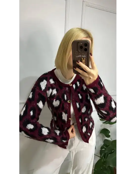 Lina Bordo Gold Düğmeli Leopar Yumoş Triko Hırka