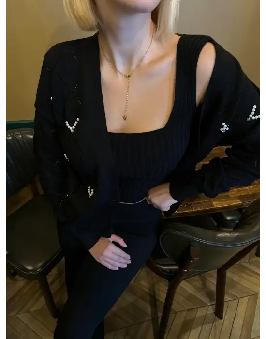 Sally Siyah İncili 3lü Triko Takım