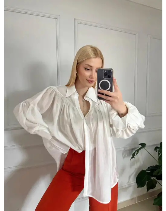Soleil Beyaz Fırfırlı Volanlı Gömlek