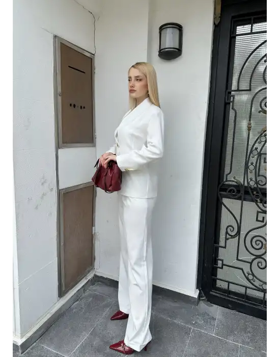 Velvet Beyaz Gold Büyük Tek Düğmeli İç Astarlı Beyaz Blazer Ceket