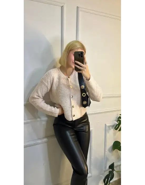 Yumie Pembe Gold Düğmeli Kürk Görünümlü Yumuş Triko Hırka