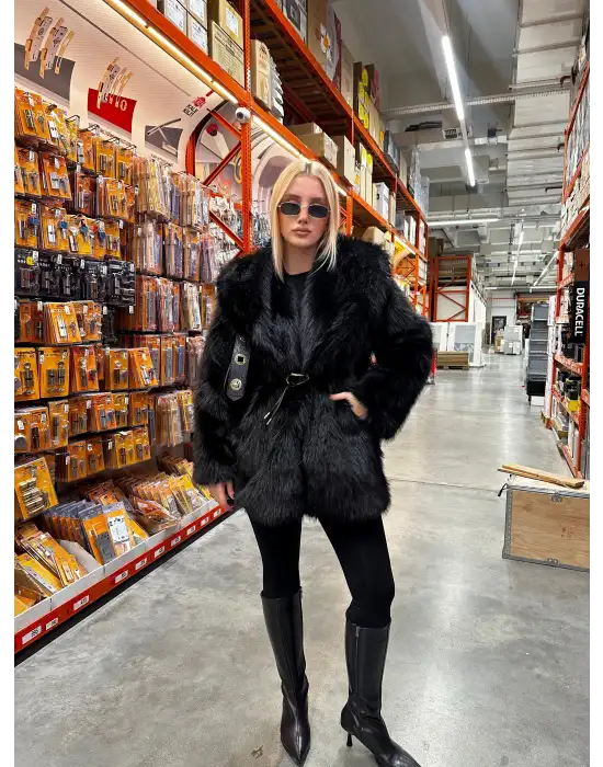 Zr Model Kemerli Yumuş Siyah Kürk