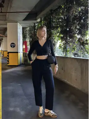 Yüksek Bel Gabardin Cepli Siyah Pantolon