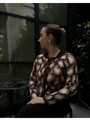 Lina Kahve Gold Düğmeli Leopar Yumoş Triko Hırka