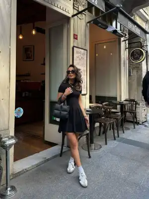 Mireva Siyah Volanlı Kısa Kol Modal Elbise