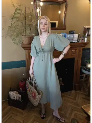 Vayla Çağla Müslin Kumaş Bağlama Detaylı Elbise