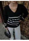 Çizgili V Yaka Triko Kazak