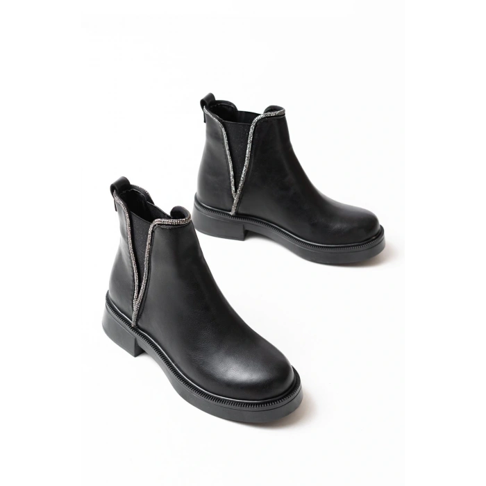 02-02 Siyah Taş Aksesuarlı Lastikli Günlük Kadın Bot