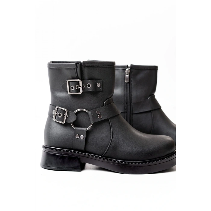 02-2013 Siyah Toka Aksesuarlı Fermuarlı Günlük Kadın Bot