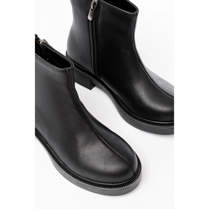 02-3033 Siyah Fermuarlı Günlük Kadın Bot